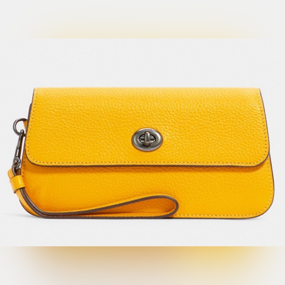 Coach Wristlet - Picture 1 of 15